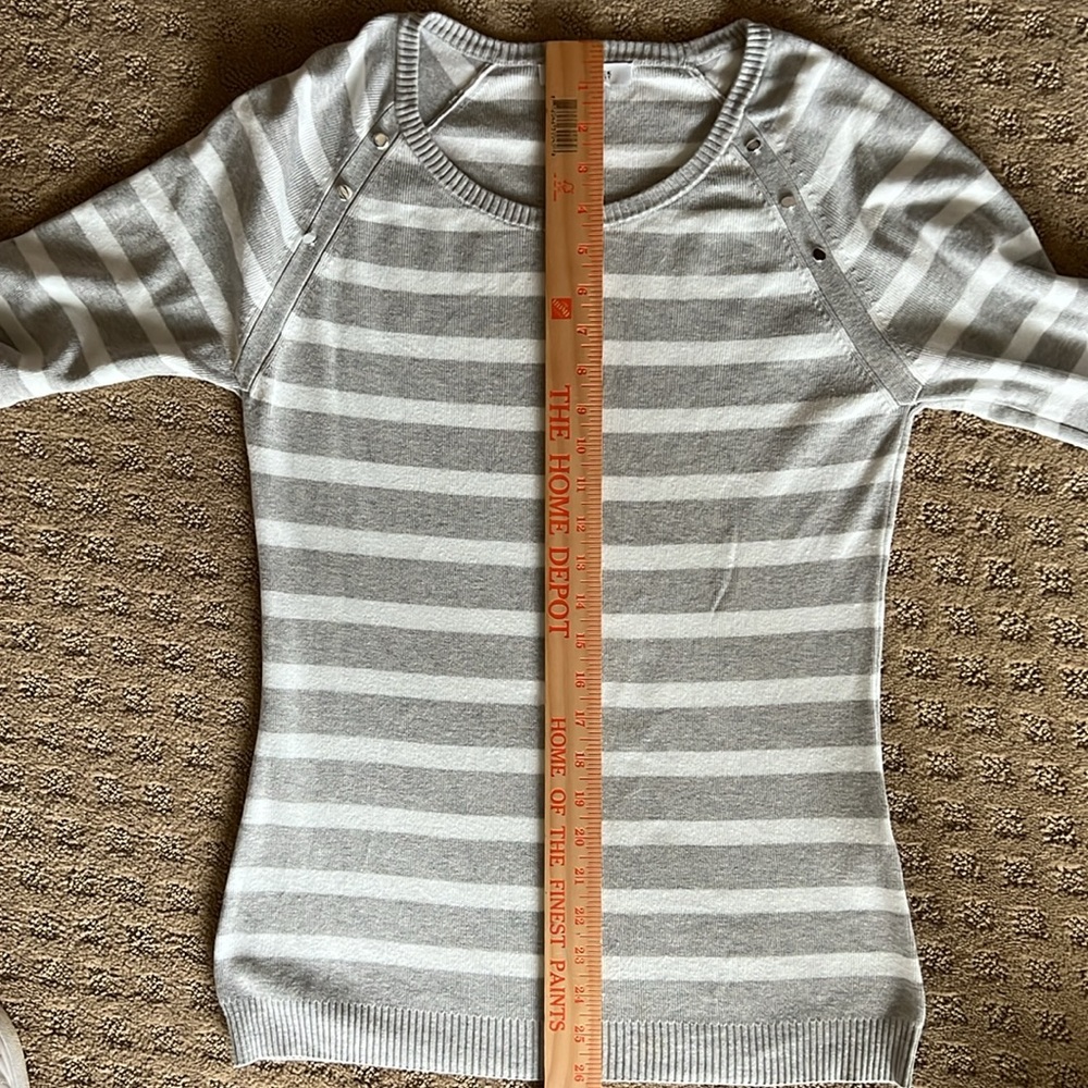 White House Black Market WHBM Gray and White Stripe Sweater - Picture 8 of 8
